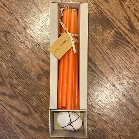 Coldwater Creek Candles & Holder - Picture 1 of 3